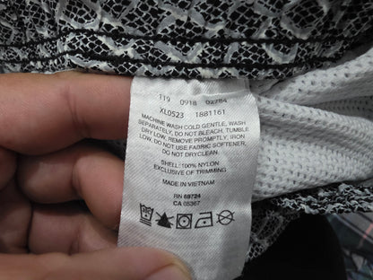 Short Columbia Grande L Gris Figuras (Usado)