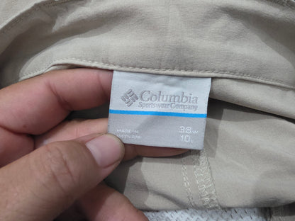 Bermuda Columbia Talla 38 Cafe Claro Bolsa Con Cierre (Usado)