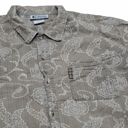 Camisa Columbia Xgrande Xl Cafe Figuras (Usado)