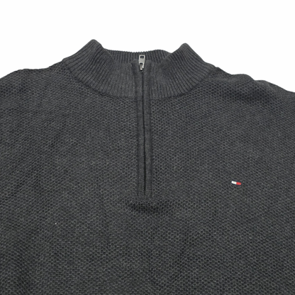 Sueter Tommy Hilfiger 2xl Gris Oscuro Cierre Corto (Usado)