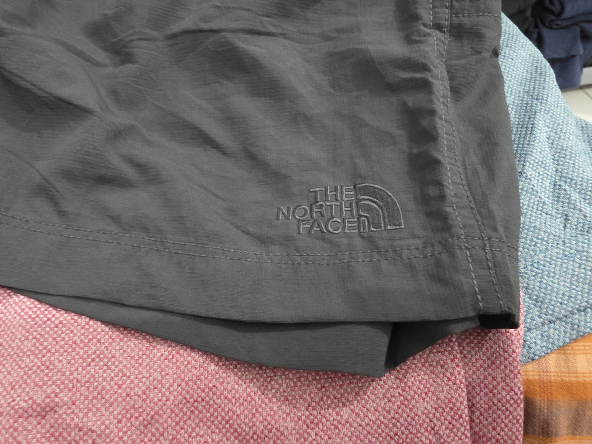 Bermuda The North Face Xgrande XL Gris Oscuro (NUEVO)
