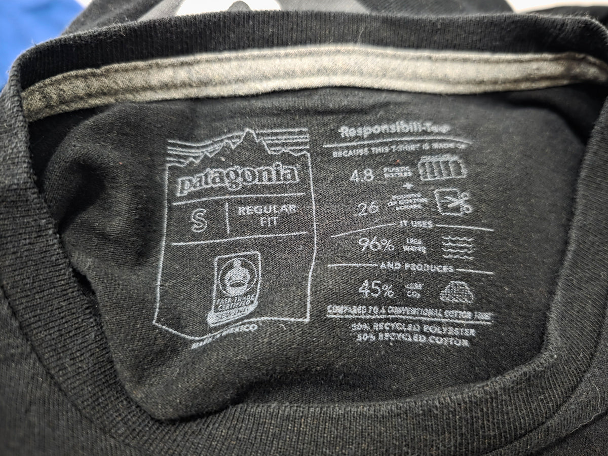 Playera Patagonia Chico S Negro Manga Larga (Usado)