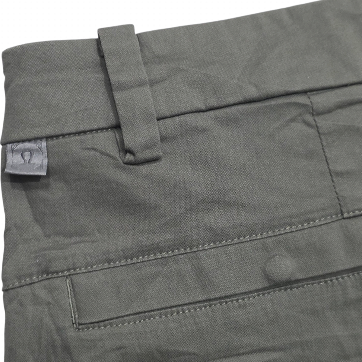 Bermuda Lululemon Talla 34 Verde (Usado)