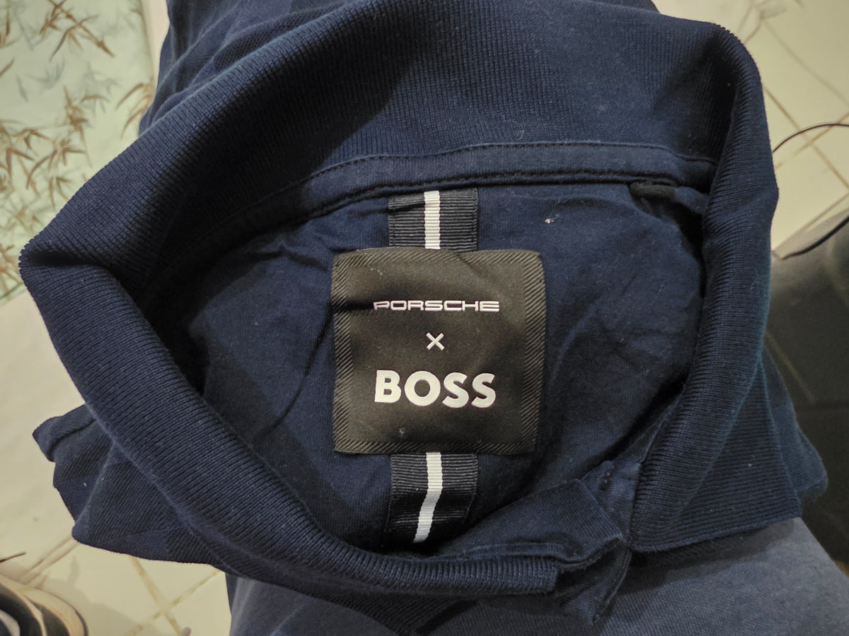 Playera Hugo Boss Porsche Grande L Azul Oscuro Cuadros (Usado)