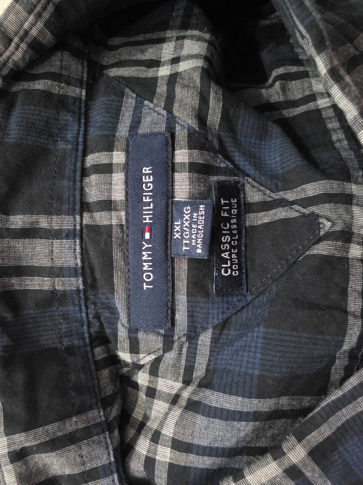 Camisa Tommy Hilfiger 2xl Classic Fit Cuadro Azul Y Negro (Usado)