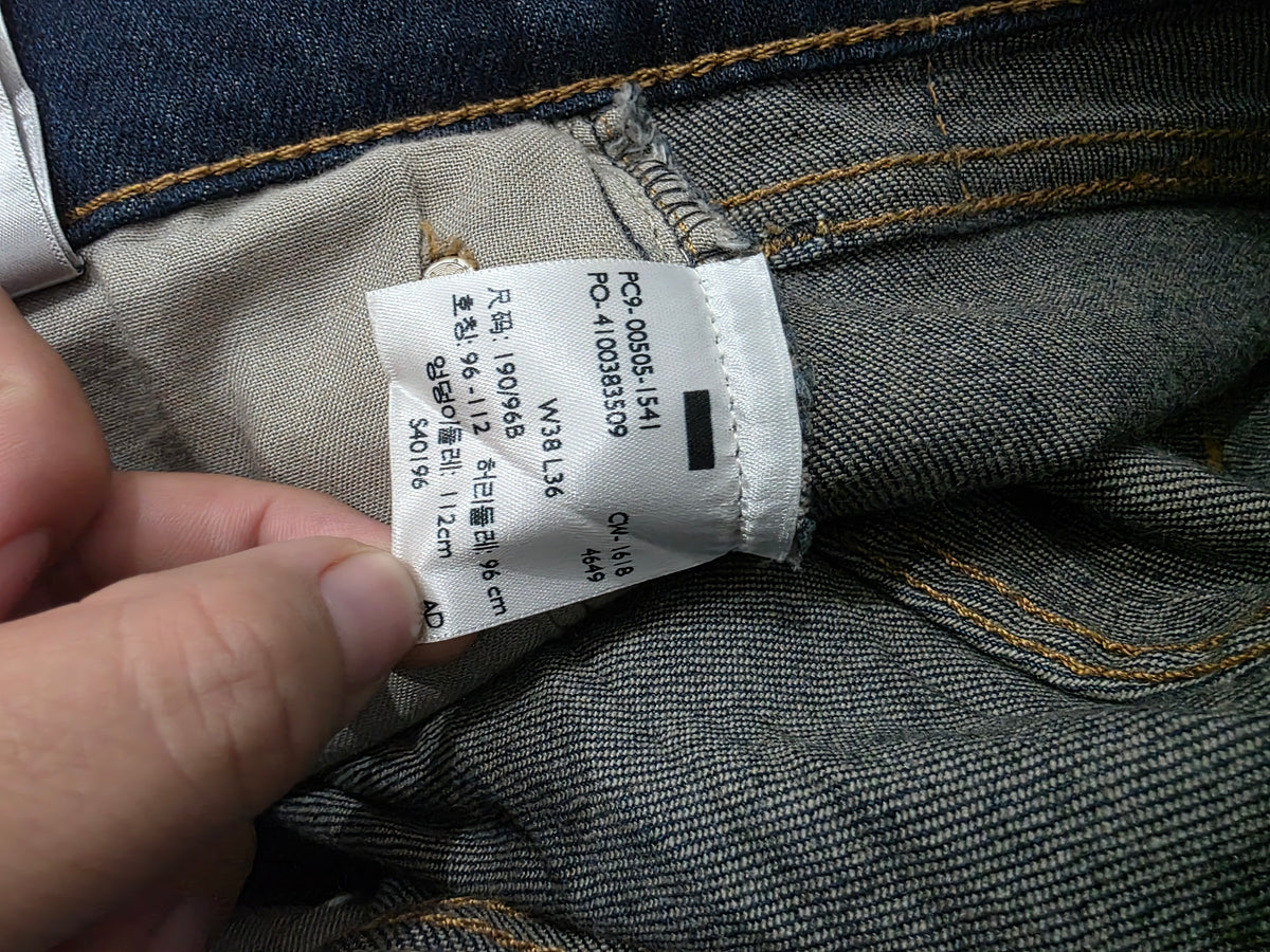 Pantalon Levis 505 38x36 Recto Azul Marino+ (Usado)