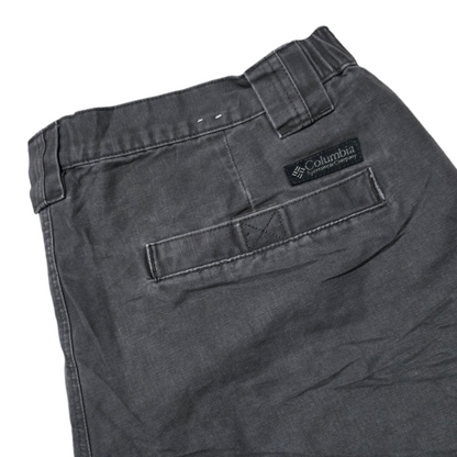 Short Columbia Talla 38 Gris Deslavado