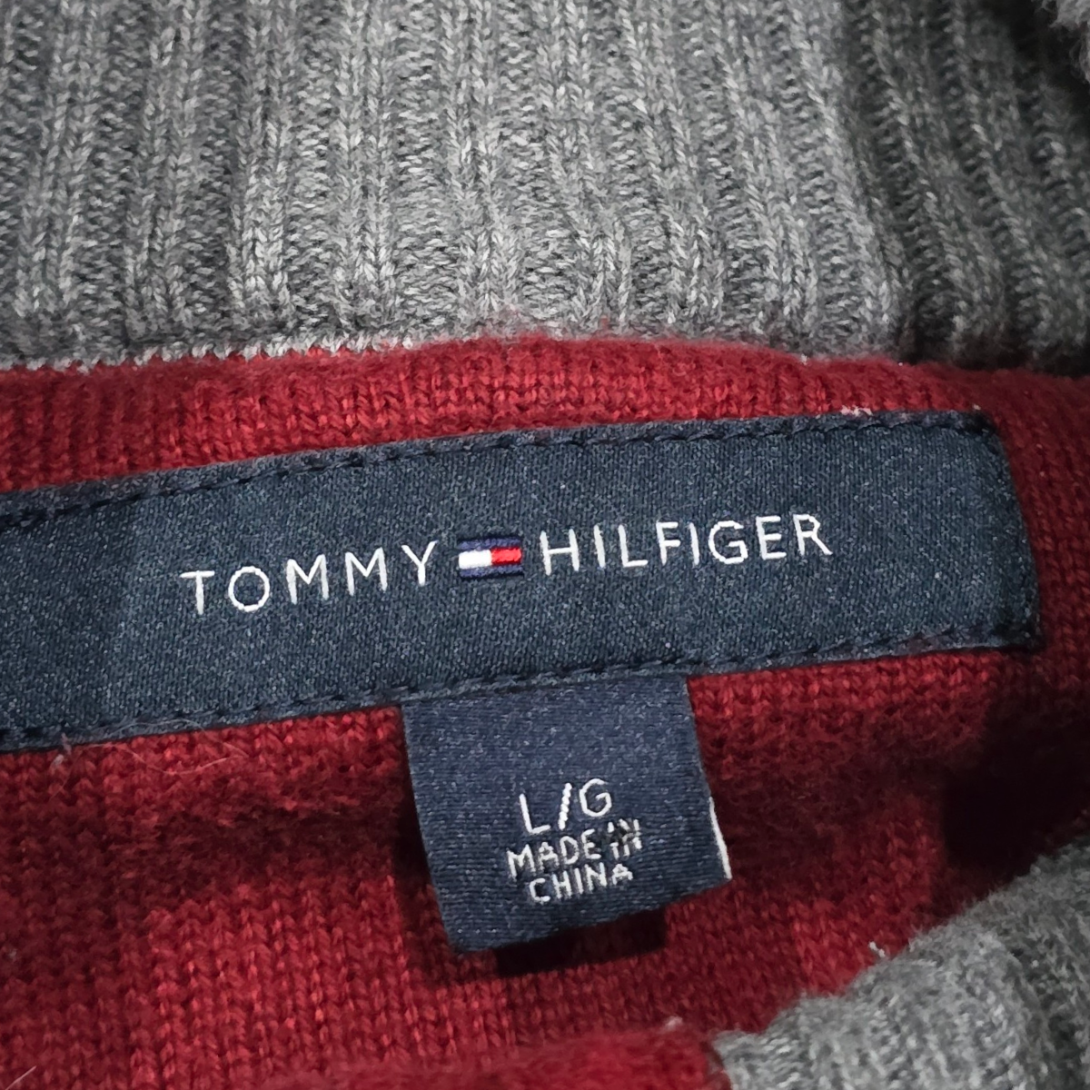 Sueter Tommy Hilfiger Grande L Gris