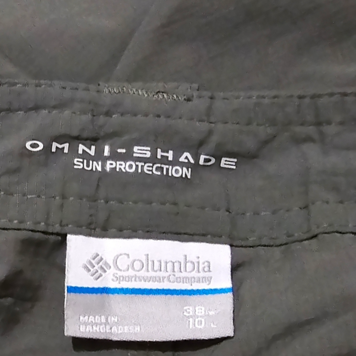 Short Columbia Talla 38 Verde