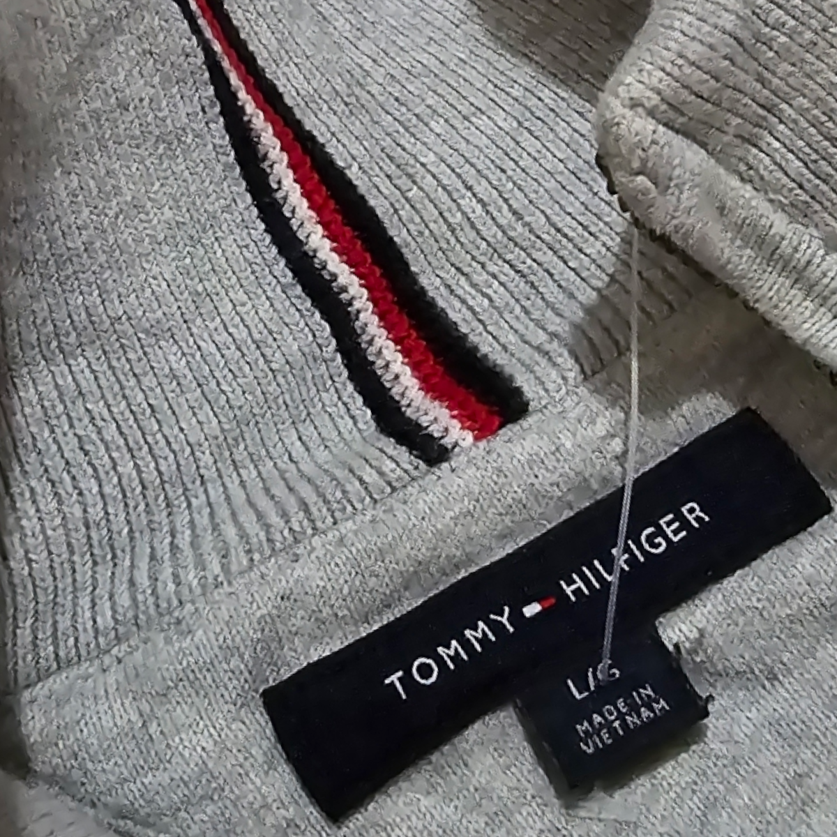 Sueter Tommy Hilfiger Grande L Gris