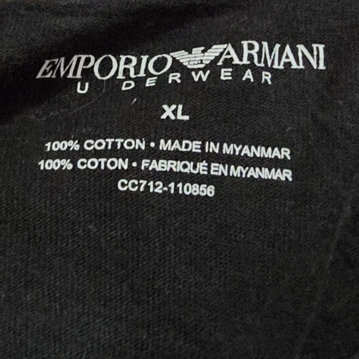 Playera Emporio Armani Xgrande Xl Negra (Usado)