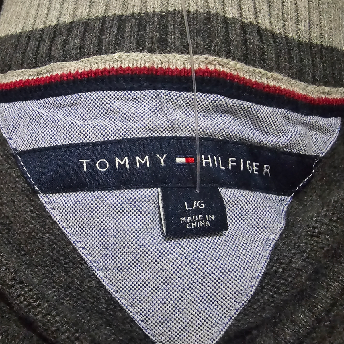 Sueter Tommy Hilfiger Grande L Gris Medio Cierre