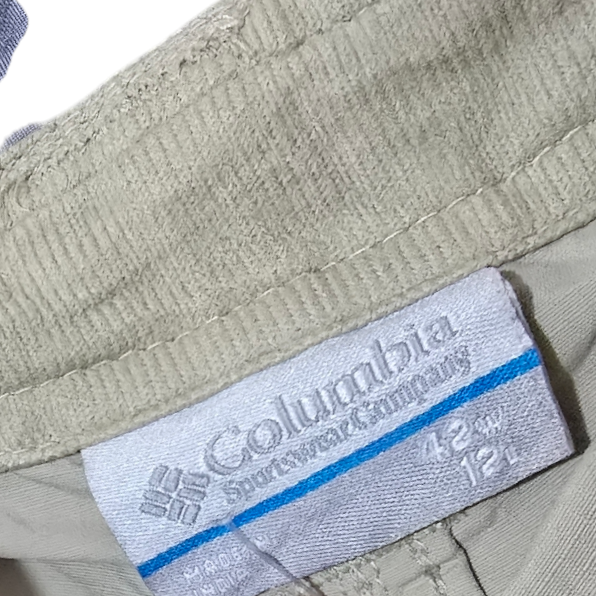 Bermuda Columbia Talla 42 Beige