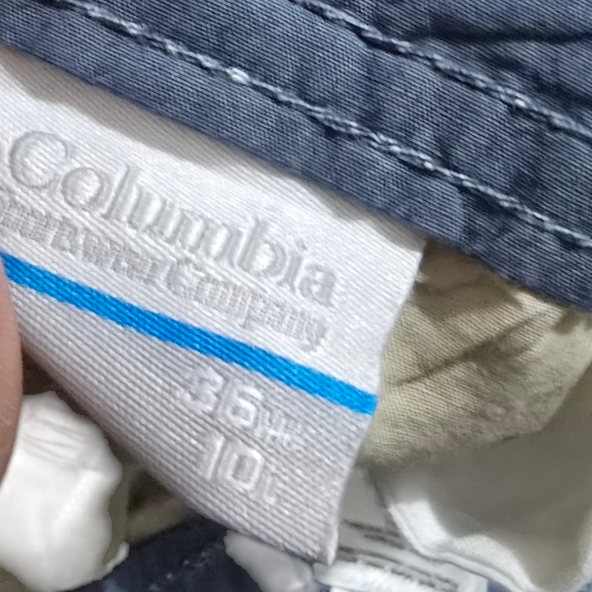 Bermuda Columbia Talla 36 Color Beige