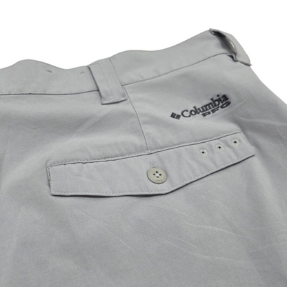 Bermuda Columbia Talla 40 Gris