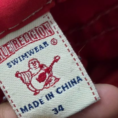 Short True Religion Talla 34 Rojo