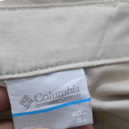 Bermuda Columbia Talla 40 Cafe Claro