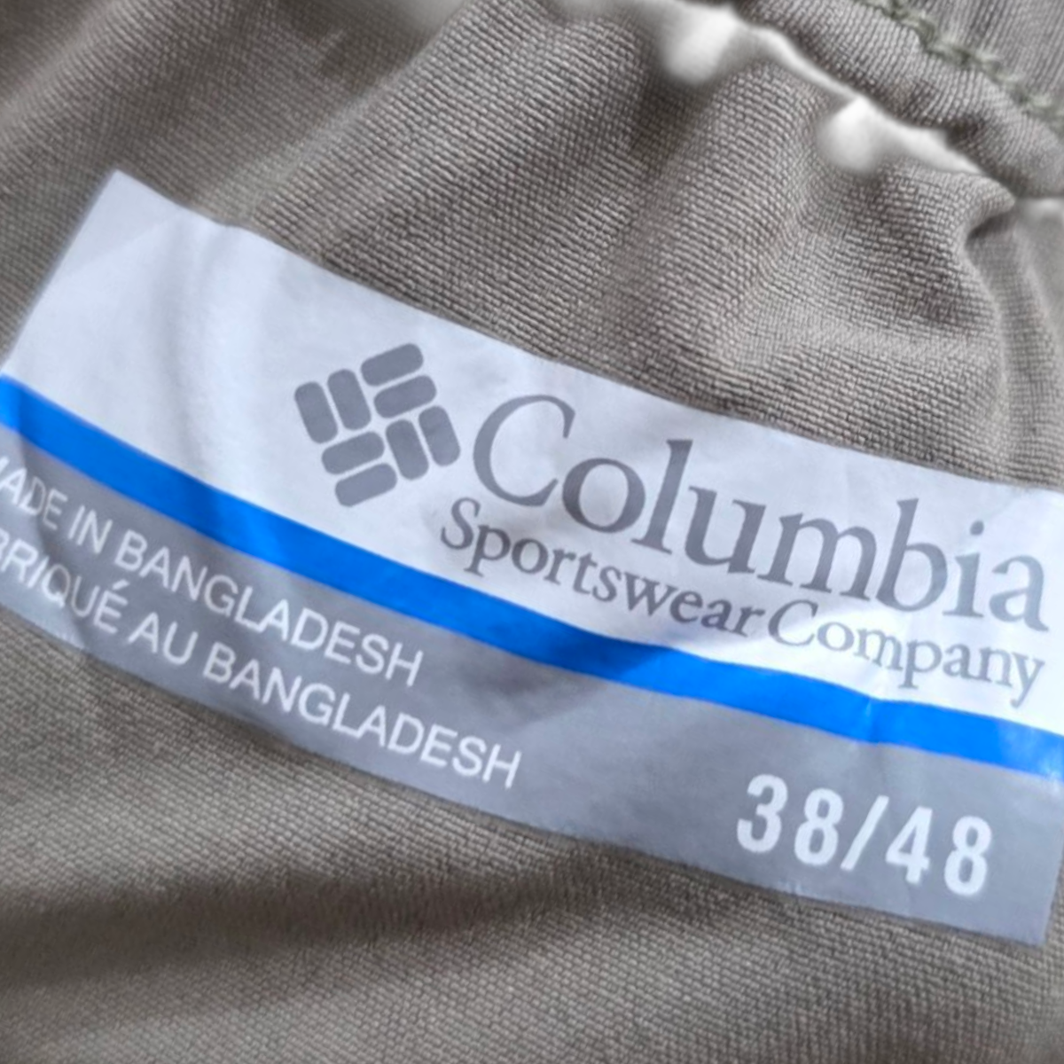 Bermuda Columbia Talla 38 Cafe Claro