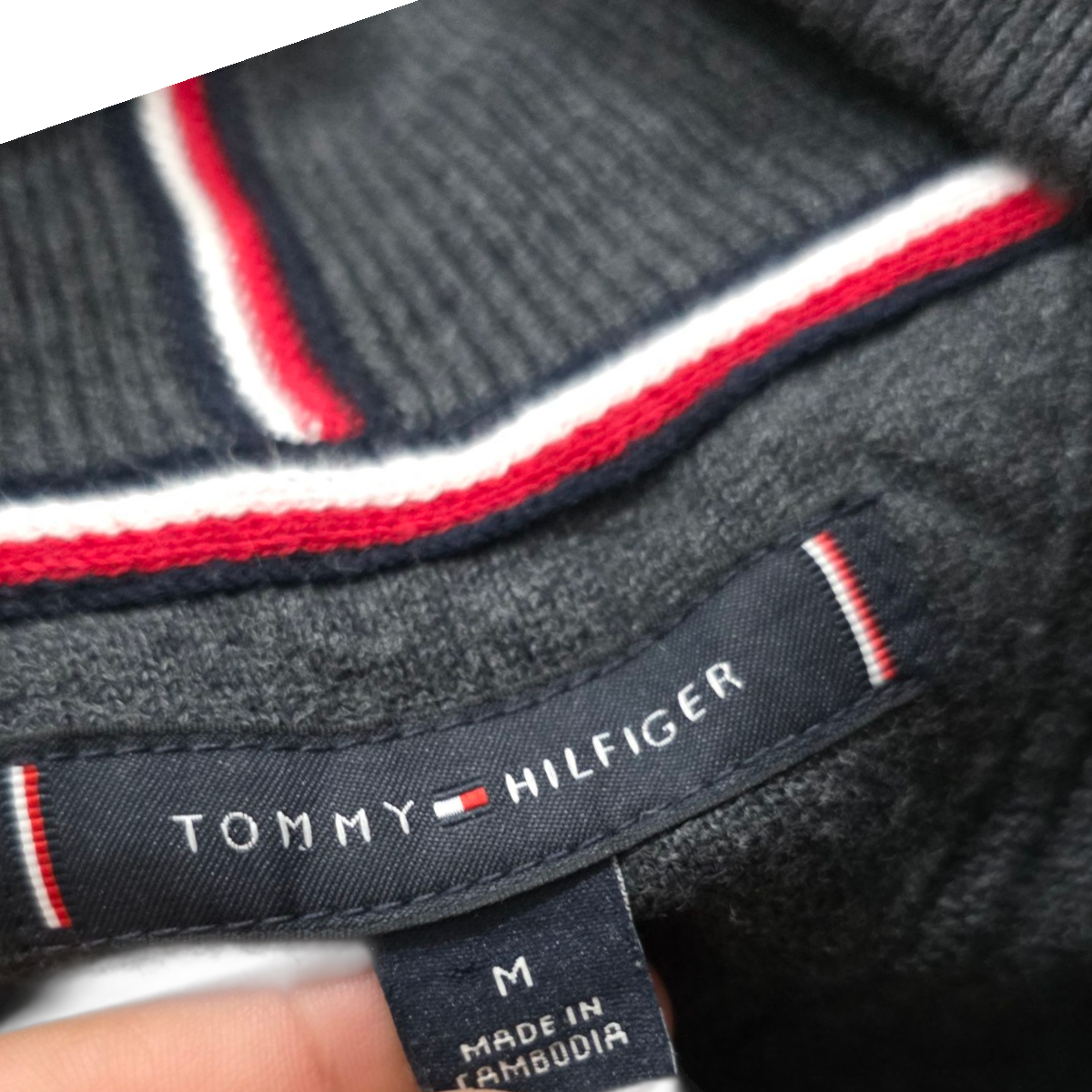 Sueter Tommy Hilfiger Mediana M Con Cierre Gris