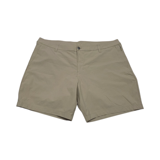 Bermuda Lululemon Talla 40 Cafe