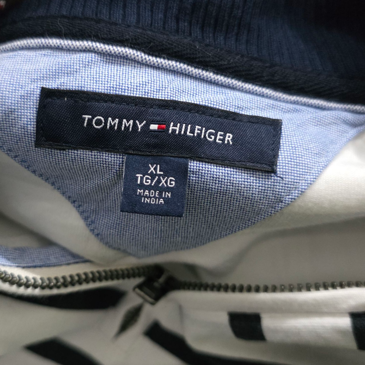 Sueter Tommy Hilfiger Xgrande Xl Blanco Lineas