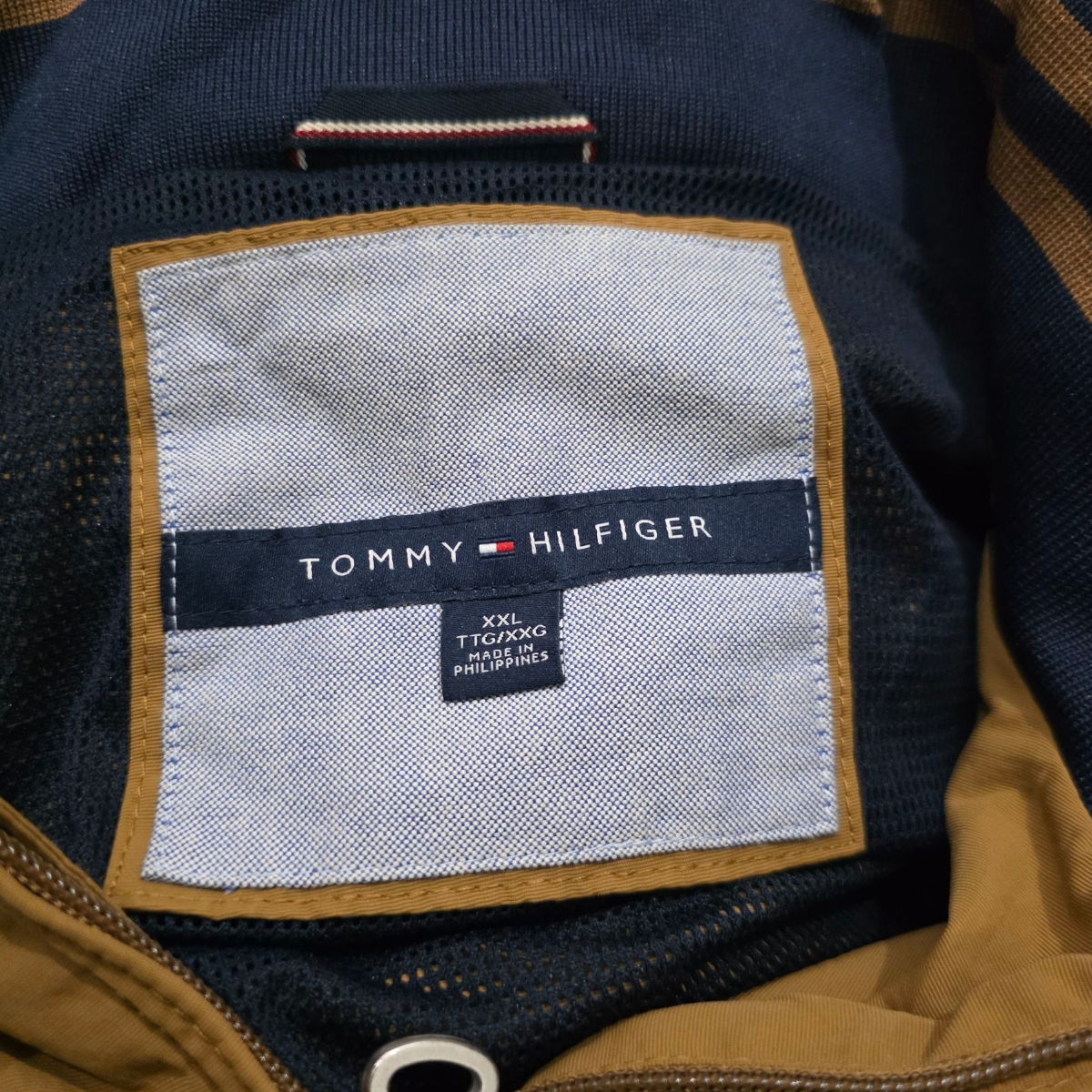 Chamarra Tommy Hilfiger Xxl Cafe (Usado)