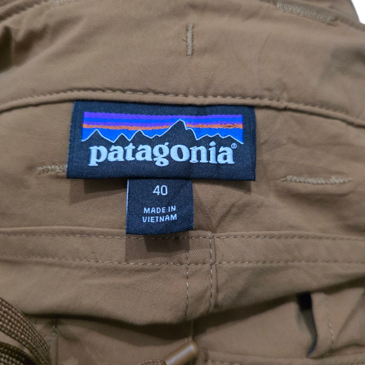 Bermuda Patagonia Talla 40 Cafe