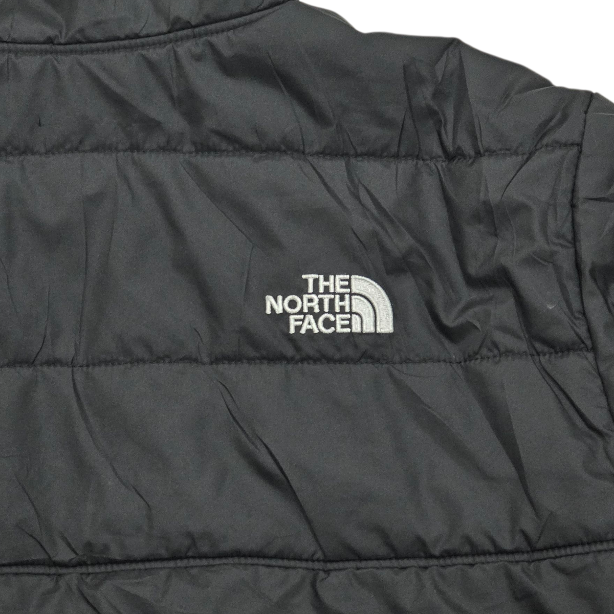 Chamarra The North Face Adolescente 14-16 Negro Forro (Usado)